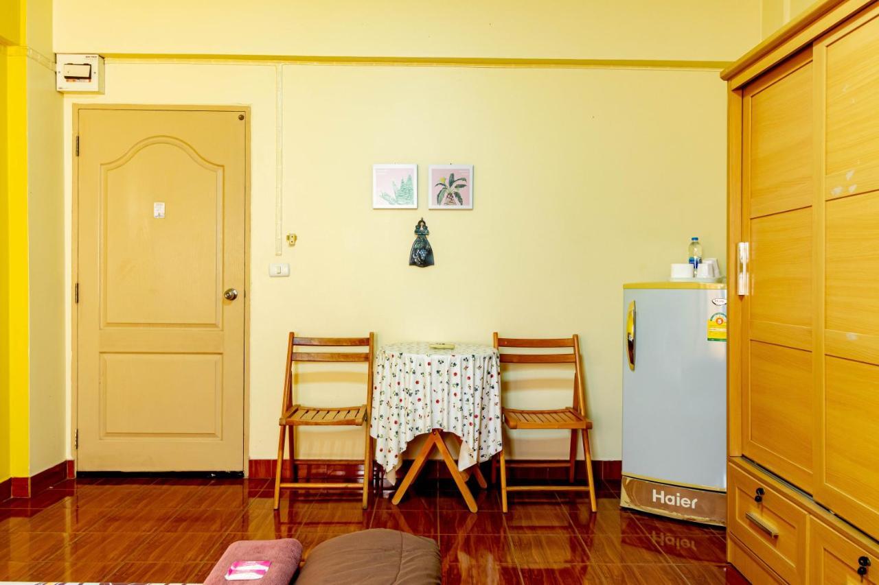Benjaratch Boutique Apartment Bangkok Exteriör bild